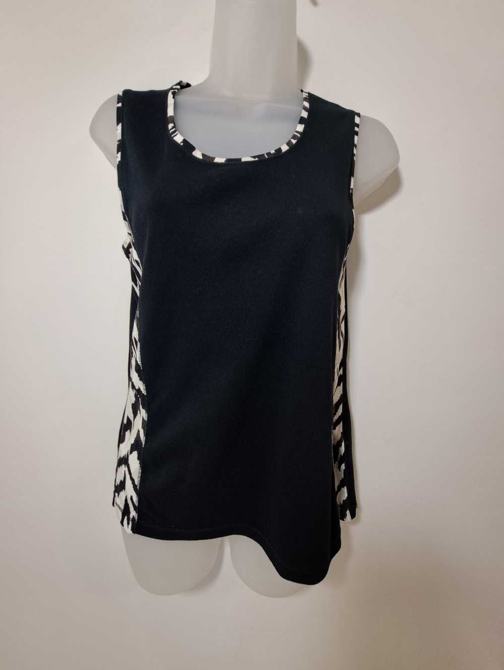 Olsen Europe Sleeveless Tank Top Scoop Neck Black Zebra Print Side Panel Medium